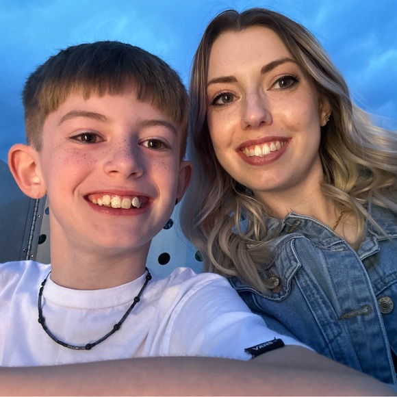 Meet the Posher - Picture 4 of 4